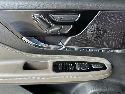 Used 2025 Lincoln Corsair FWD w/ Equipment Group 101A image 23