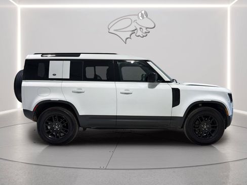 Used 2024 Land Rover Defender 110 S AWD/4WD image 6
