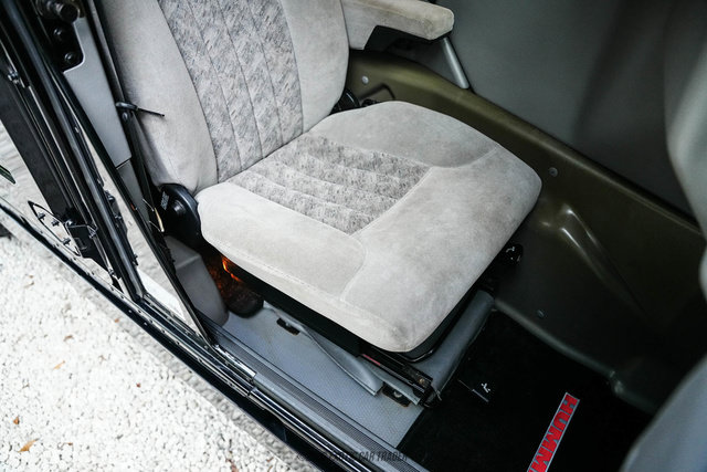 Used 2000 HUMMER H1 4-Door Hard Top AWD/4WD image 48