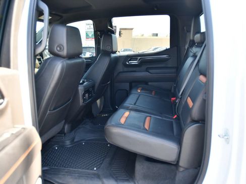 Used 2022 GMC Sierra 1500 AT4 w/ AT4 Premium Package AWD/4WD image 22