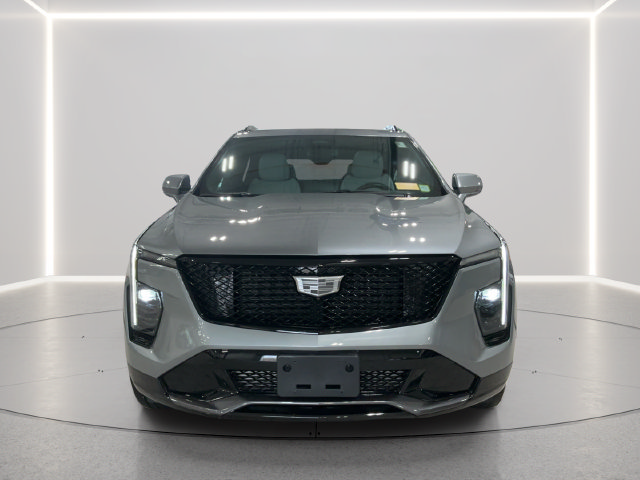 Used 2025 Cadillac XT4 Sport AWD/4WD image 9