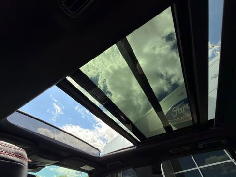 Used 2024 Ford Expedition Limited RWD image 15