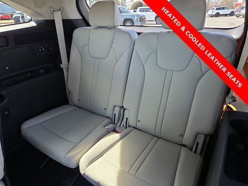 Used 2023 Kia Sorento SX Prestige image 10