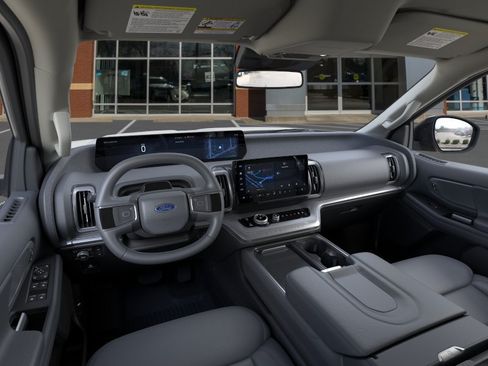New 2026 Ford Expedition Active AWD/4WD image 9