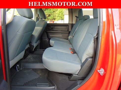 Used 2018 RAM 2500 Tradesman w/ Chrome Appearance Group AWD/4WD image 35