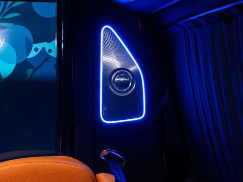 Used 2023 Mercedes-Benz Metris Passenger image 33