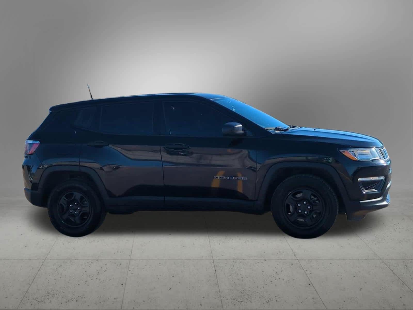 Used 2018 Jeep Compass Sport FWD image 7
