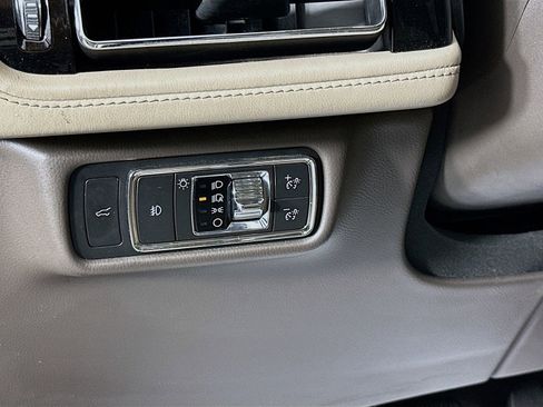 Used 2021 Lincoln Aviator Reserve w/ Equipment Group 201A AWD/4WD image 14