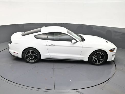 Used 2022 Ford Mustang Premium RWD image 17