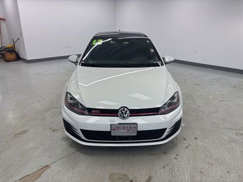Used 2017 Volkswagen GTI Autobahn image 3