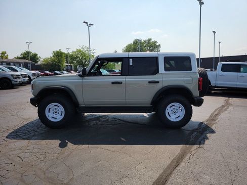New 2026 Ford Bronco Heritage Edition AWD/4WD image 7