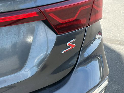 Used 2019 Kia Forte S image 19