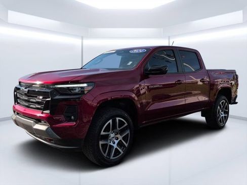 Used 2024 Chevrolet Colorado Z71 w/ Z71 Convenience Package 2 AWD/4WD image 7