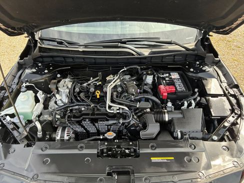 Used 2025 Nissan Altima 2.5 SV FWD image 26