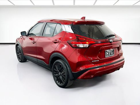 Used 2023 Nissan Kicks SV FWD image 6