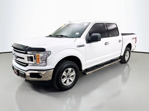 Used 2020 Ford F150 XLT w/ Trailer Tow Package image 3