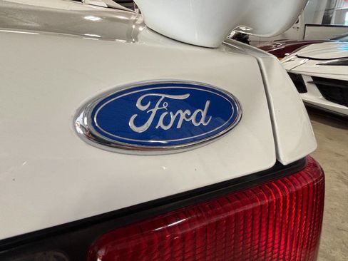 Used 1993 Ford Mustang LX RWD image 13