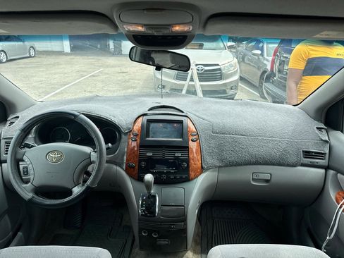 Used 2007 Toyota Sienna FWD image 7