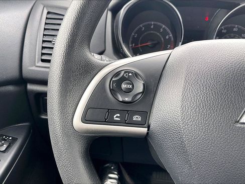 Used 2025 Mitsubishi Outlander Sport AWD image 18