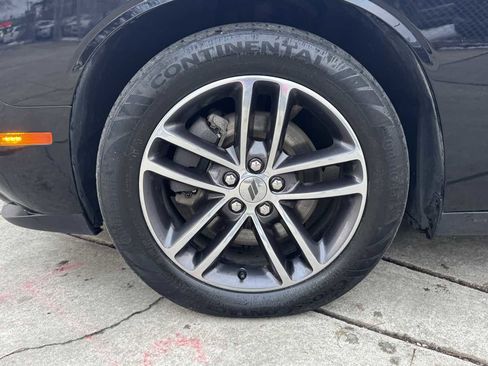 Used 2018 Dodge Challenger GT w/ GT Interior Package image 9