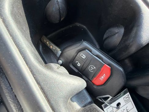 Used 2021 Jeep Wrangler Unlimited Sahara AWD/4WD image 28