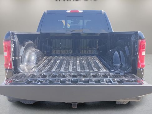 Used 2025 RAM 1500 Big Horn AWD/4WD image 10