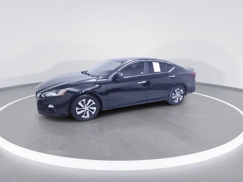 Used 2019 Nissan Altima 2.5 S FWD image 5