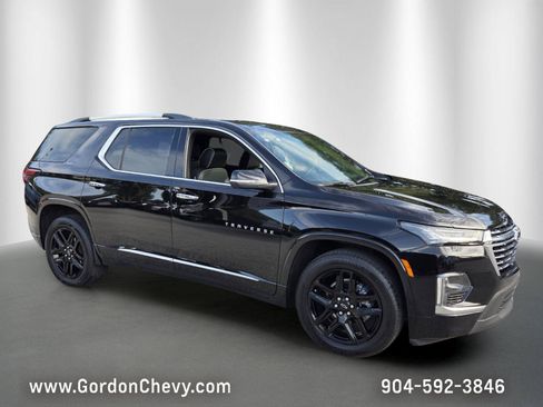 Certified 2023 Chevrolet Traverse Premier FWD image 8