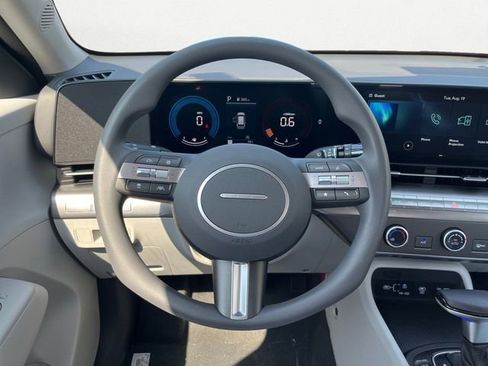 New 2026 Hyundai Kona SE image 14