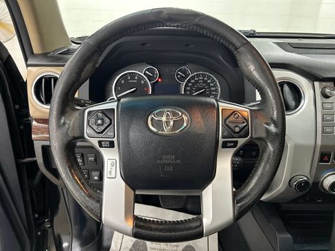 Used 2015 Toyota Tundra Limited w/ Limited Premium Package AWD/4WD image 18