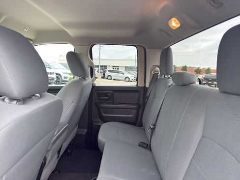 Used 2018 RAM 1500 Express AWD/4WD image 31