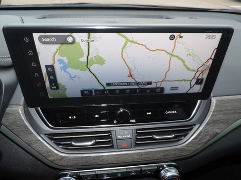 Used 2024 Nissan Altima 2.5 SV w/ SV Premium Package image 22