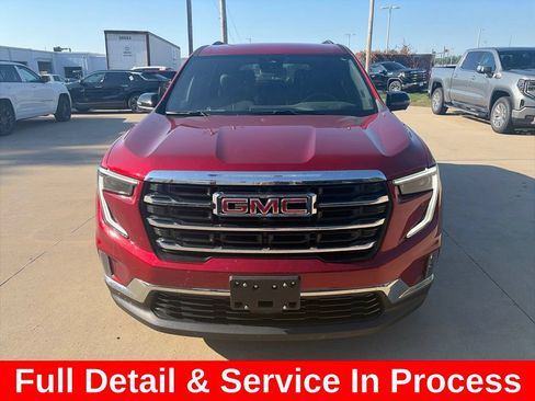 Used 2025 GMC Acadia Elevation w/ Elevation Premium Package AWD/4WD image 3