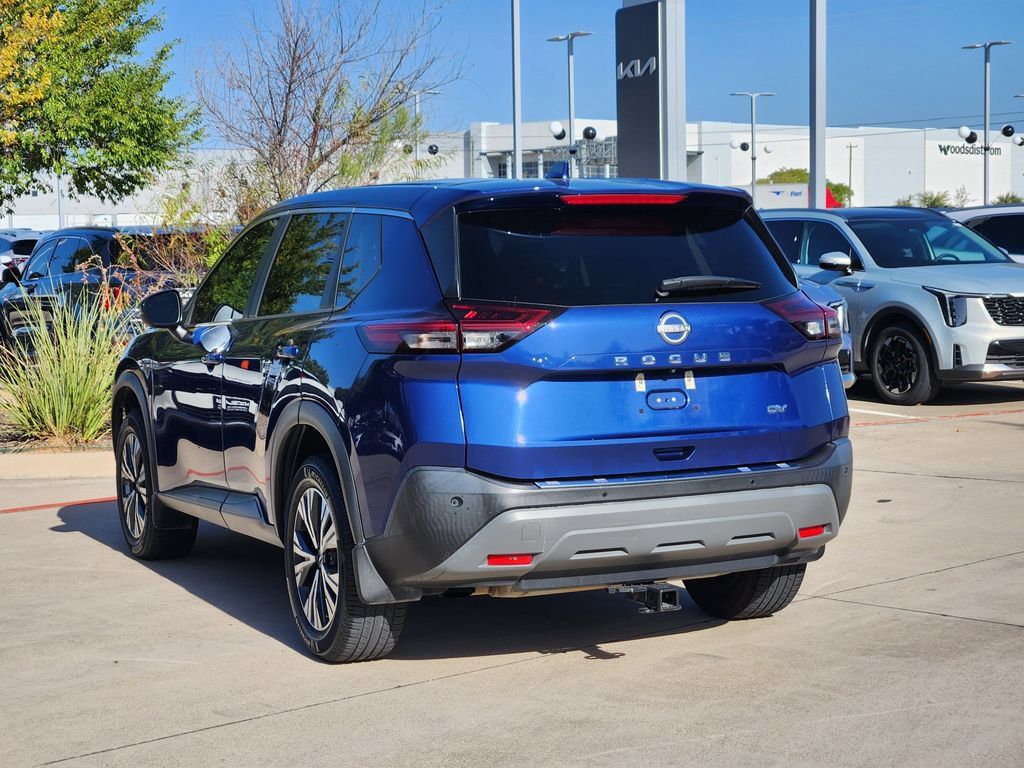 Used 2022 Nissan Rogue SV FWD image 3
