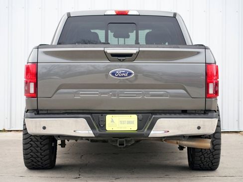 Used 2019 Ford F150 Lariat image 9