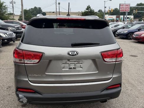 Used 2016 Kia Sorento LX AWD/4WD image 3