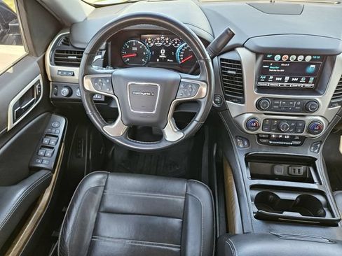Used 2020 GMC Yukon XL Denali w/ Denali Ultimate Package AWD/4WD image 27