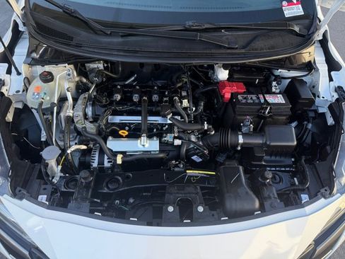 Used 2024 Nissan Versa SR FWD image 18