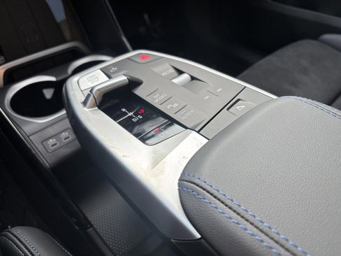 Used 2026 BMW X1 xDrive28i w/ Technology Package image 12