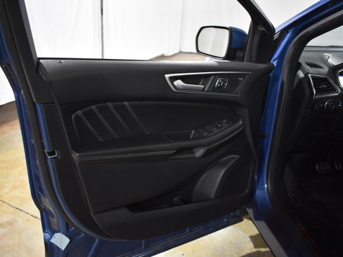 Used 2021 Ford Edge ST w/ Equipment Group 401A image 13