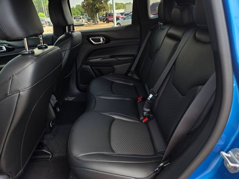 New 2026 Jeep Compass Latitude AWD/4WD image 16