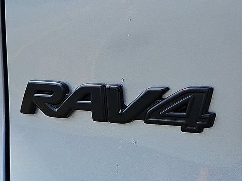 Used 2025 Toyota RAV4 XLE Premium w/ Weather Package AWD/4WD image 20