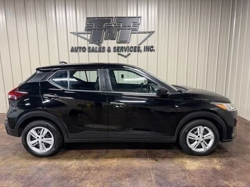 Used 2024 Nissan Kicks S FWD image 7