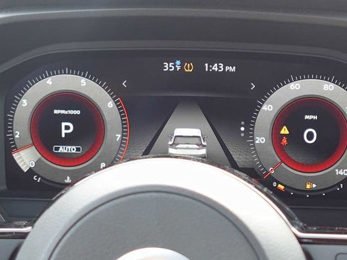 Used 2021 Nissan Rogue Platinum image 42