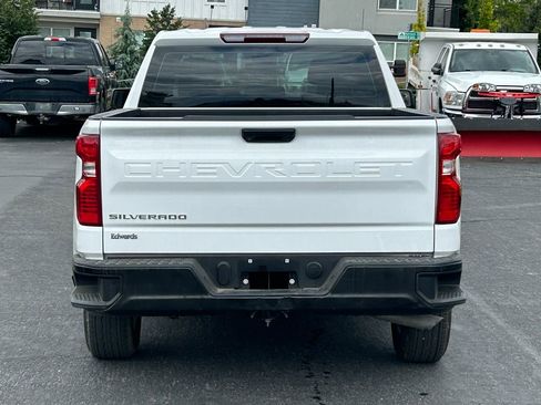 Used 2022 Chevrolet Silverado 1500 W/T AWD/4WD image 6