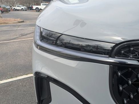 New 2026 Lincoln Nautilus Reserve image 9