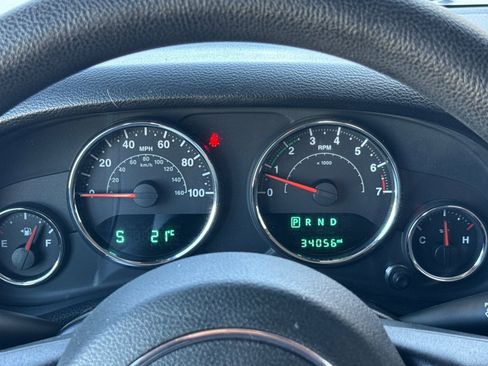 Used 2016 Jeep Wrangler Sport image 20