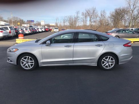 Used 2016 Ford Fusion SE w/ Equipment Group 202A image 6