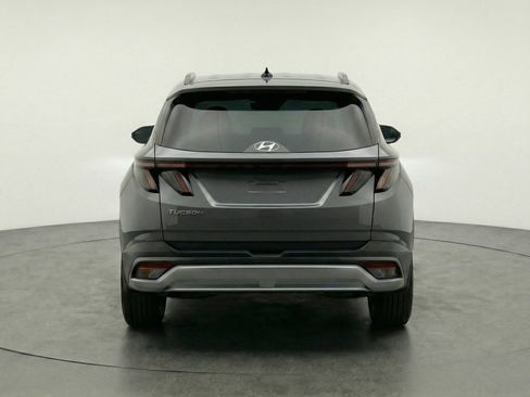 Used 2025 Hyundai Tucson SEL FWD image 7