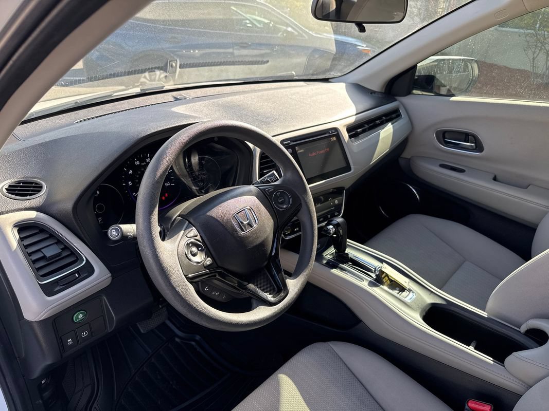 Used 2017 Honda HR-V EX image 27